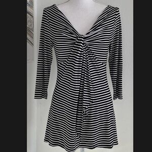 WHITE HOUSE BLACK MARKET Black White Stripe Draped V Neck Knit Shirt | Small